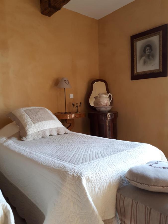 Mas Saint-Joseph Bed & Breakfast Fontvieille Ngoại thất bức ảnh